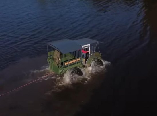 Возможность рыбалки с воды прямо из вездехода